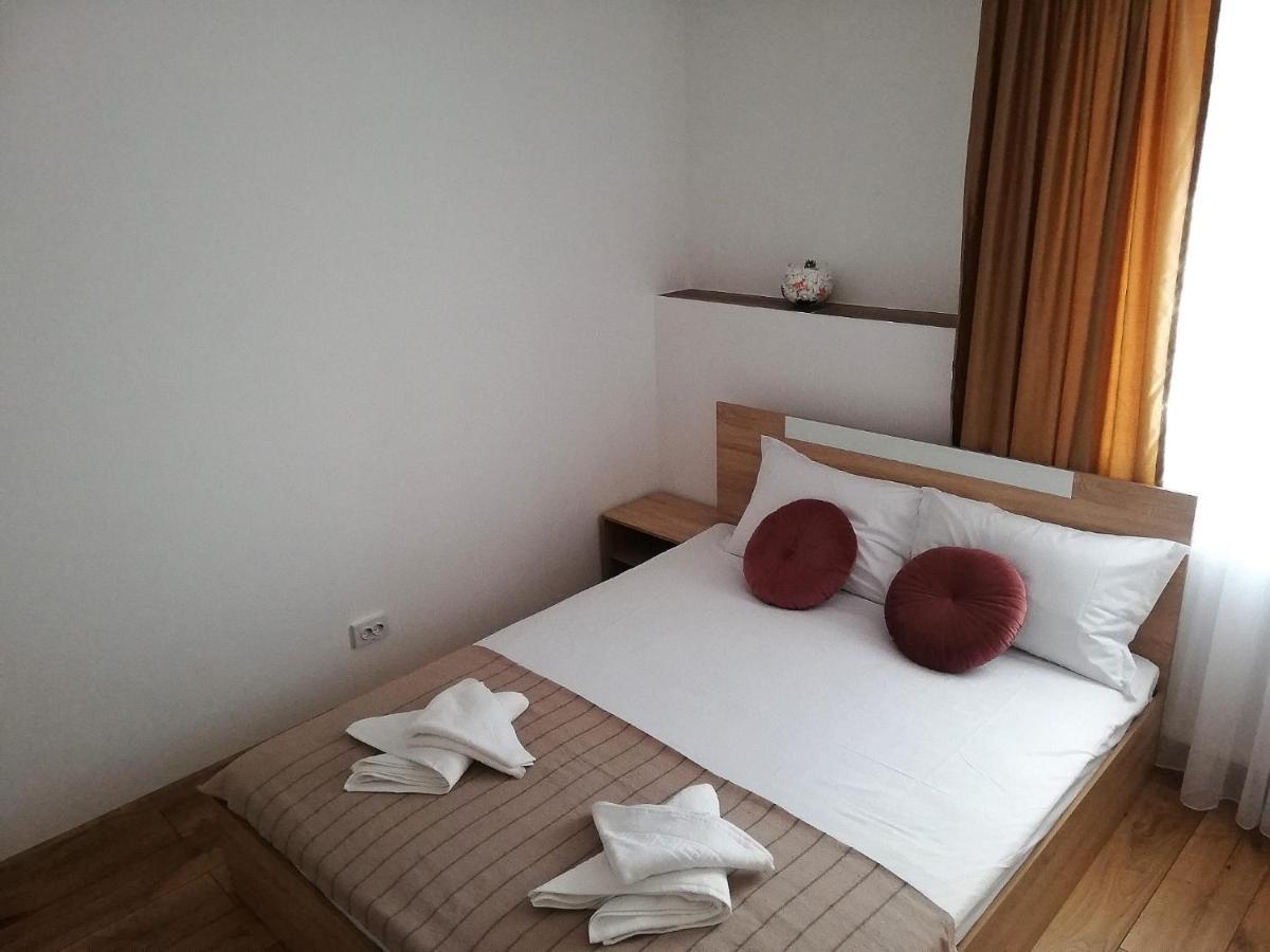 Pensiunea Eden House Craiova Extérieur photo